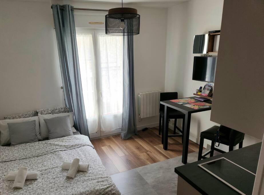 Petit Studio En Plein Centre-Ville De فونْدوم المظهر الخارجي الصورة